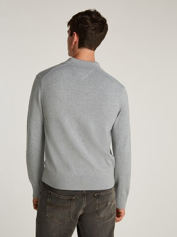 Tommy Jeans Trui 'Essential' in Grijs