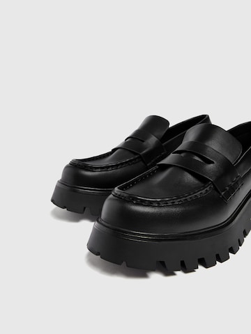 Pull&Bear Slipper in Schwarz