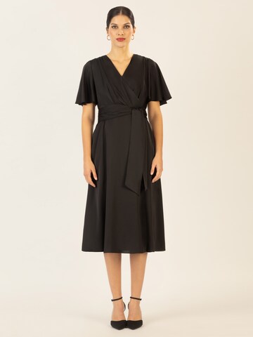 APART Kleid in Schwarz: Vorderseite