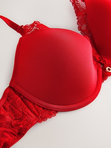Classique Soutien-gorge Lipsy en rouge
