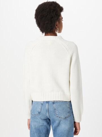 Monki - Pullover em branco