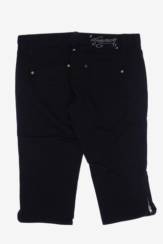 FREEMAN T. PORTER Shorts in XS in Black