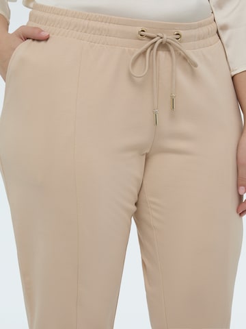 Fiorella Rubino Regular Broek in Beige