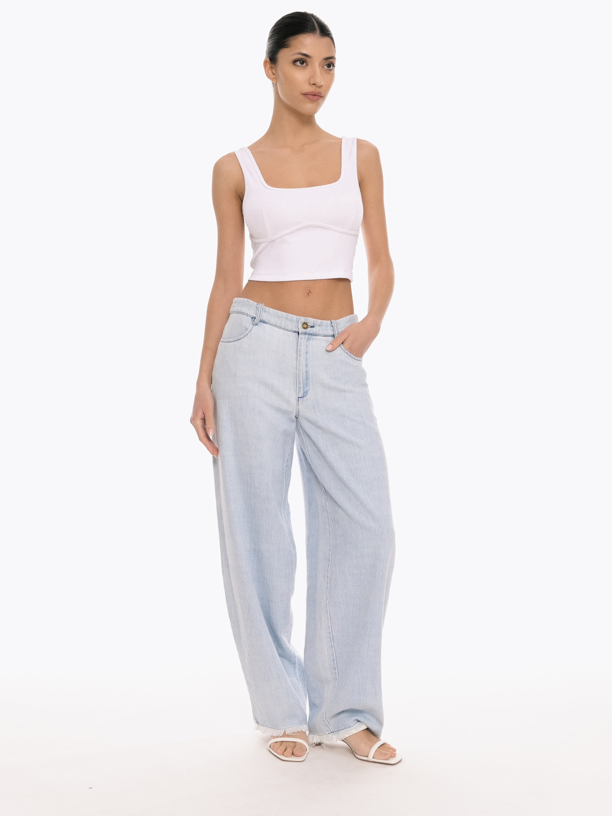 4TAILORS Loosefit Housut värissä sininen