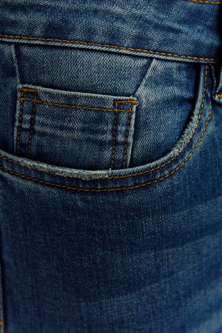 Finn Flare Slim-Fit Jeans in Blau