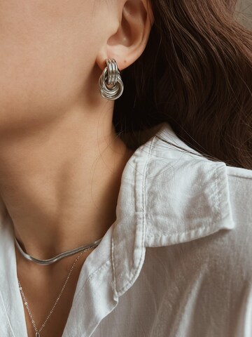 Kamakula Earrings 'Love Knot' in Silver