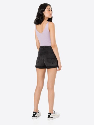 REPLAY Regular Shorts 'ANYTA' in Schwarz