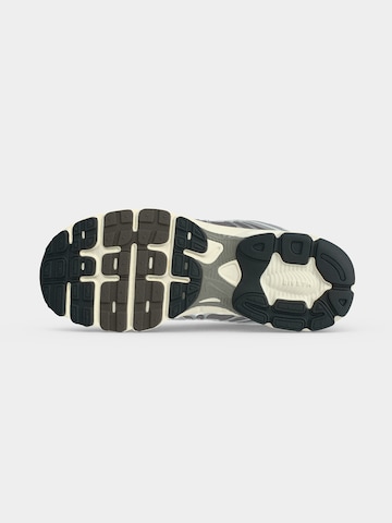 Nike Sportswear Сникърси 'AIR MAX MOTO 2K' в сиво