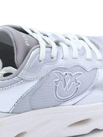 PINKO Sneakers laag in Zilver