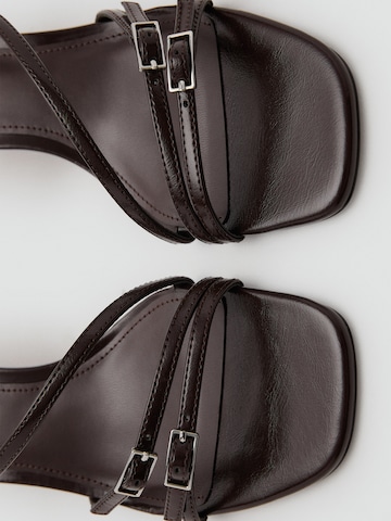 MANGO Sandale 'SAMBA' in Braun
