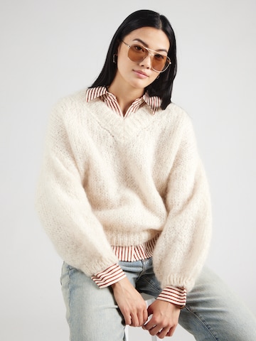TWNS THE LABEL Sweater 'Engelwood' in Beige: front