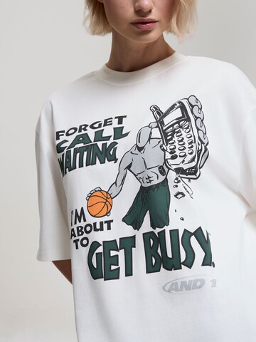 AND1 - Camiseta 'Get Busy' en blanco