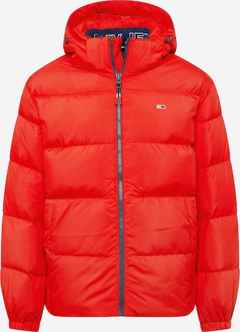 Tommy Jeans Winterjas in Rood: voorkant