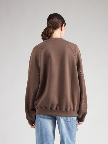 Sweat-shirt 'Viva' WEEKDAY en marron