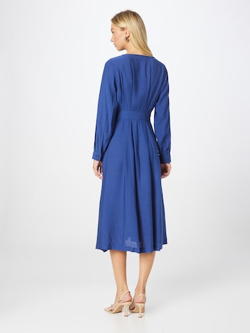 UNITED COLORS OF BENETTON Платье-рубашка в Синий