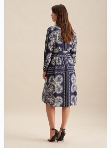 Robe 'Schwarze Rose' SEIDENSTICKER en bleu