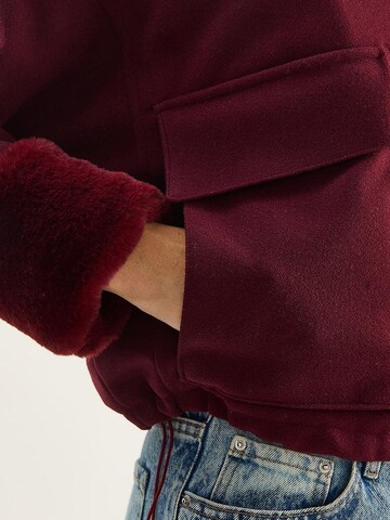 Bianco Lucci Tussenjas in Rood