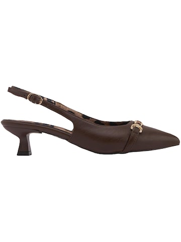 Décolleté sling 'Dima' di Limoya in marrone