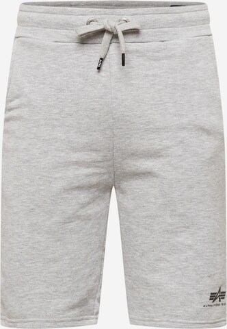 Regular Pantalon ALPHA INDUSTRIES en gris : devant