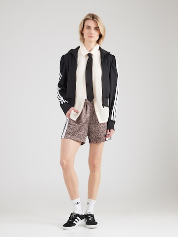 ADIDAS ORIGINALS Regularen Hlače 'AOP ADiBREAK' | rjava barva