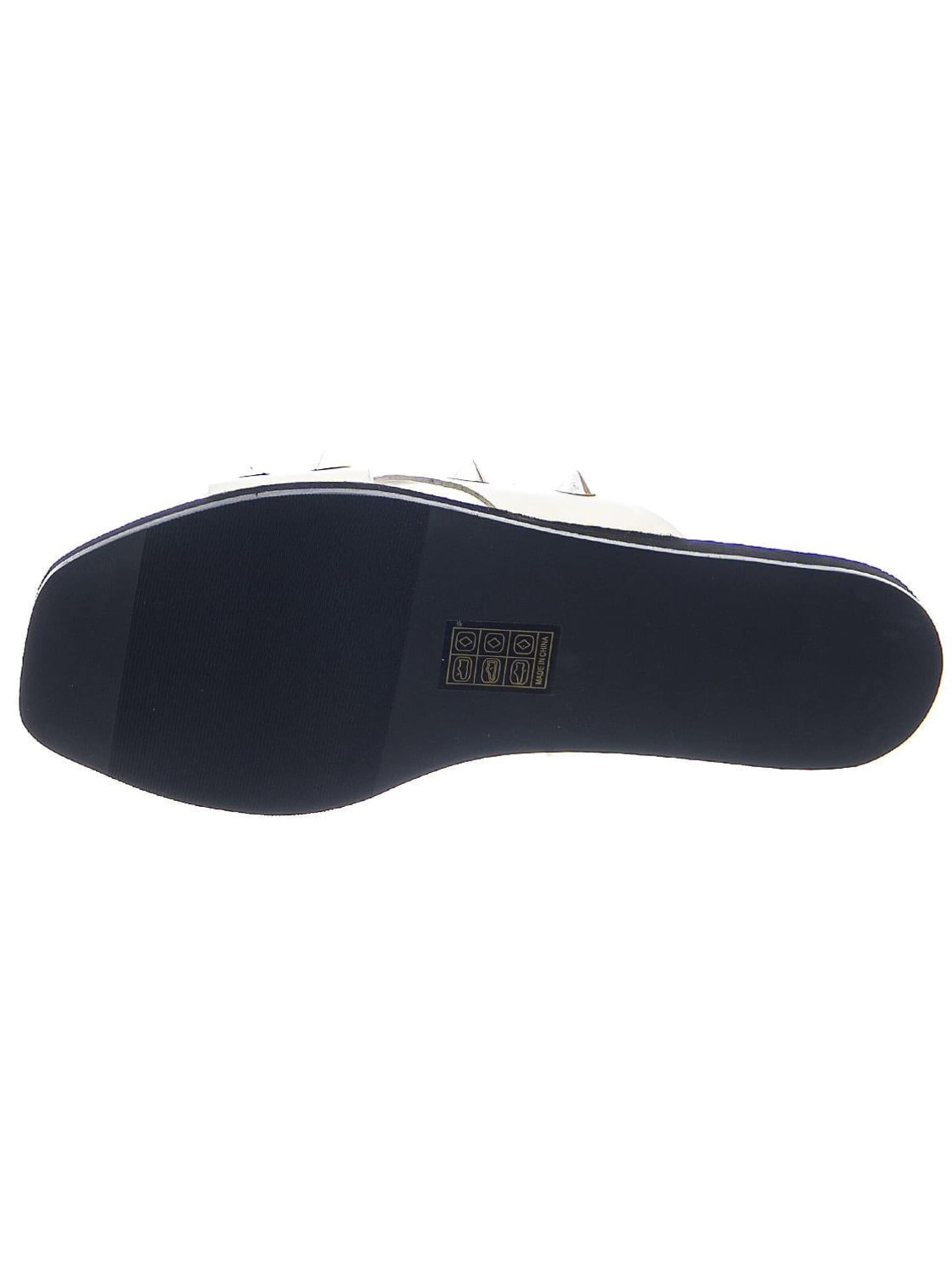 STEVE MADDEN Sandały 'Spikey' w kolorze biały