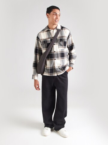JACK & JONES Comfort Fit Риза 'JJECHARGE' в бежово