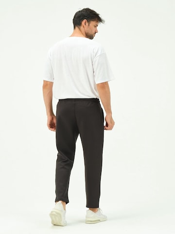 C&City Tapered Pajama in Black