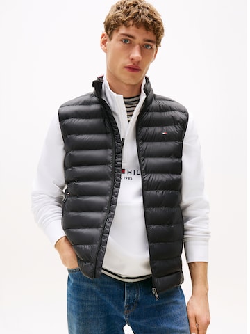 Gilet TOMMY HILFIGER en noir : devant