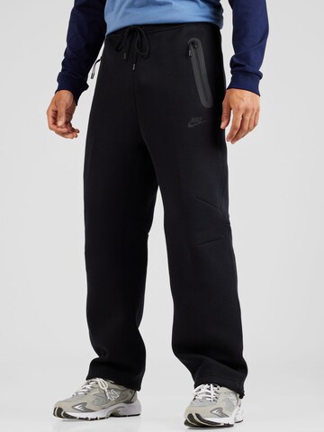 Loosefit Pantaloni 'TECH FLEECE' di Nike Sportswear in nero: frontale