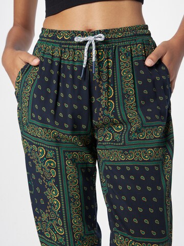 Regular Pantaloni de la Iriedaily pe albastru