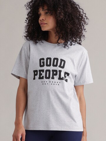 Hey Honey Shirt 'Good People' in Grau: Vorderseite