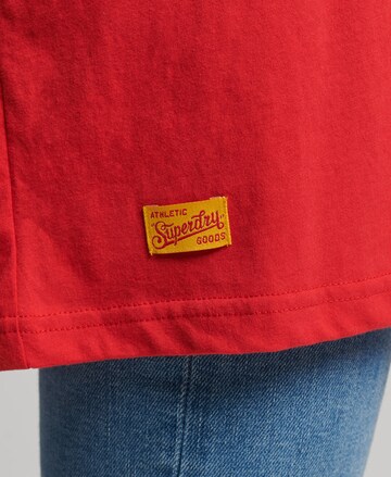 T-shirt Superdry en rouge