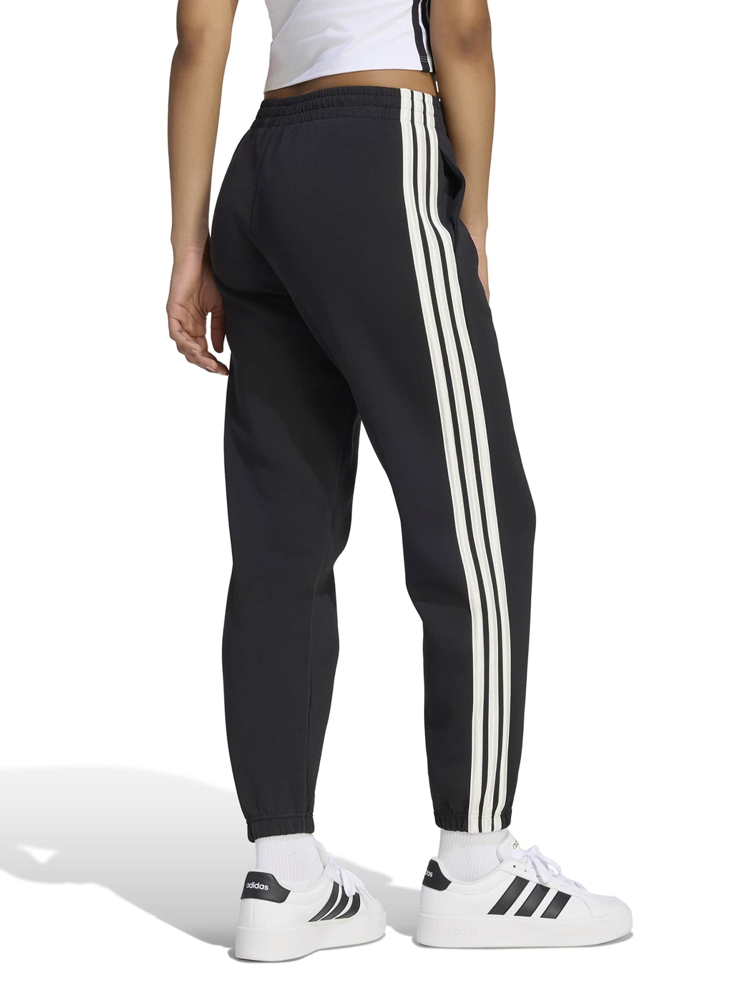 ADIDAS SPORTSWEAR Ozke Športne hlače 'STADIUM' | črna barva