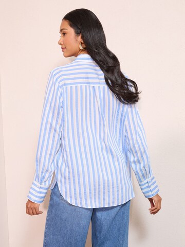 Friends Like These Bluse in Blau