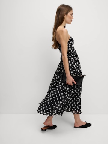 Marks & Spencer Jurk in Zwart: voorkant
