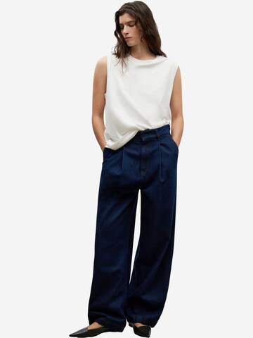 Adolfo Dominguez Wide leg Pleated Jeans in Blue