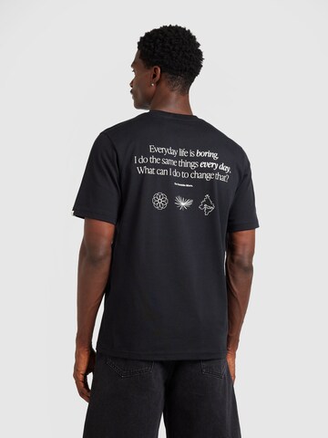 anerkjendt T-Shirt 'AKKIKKI' in Schwarz: Vorderseite