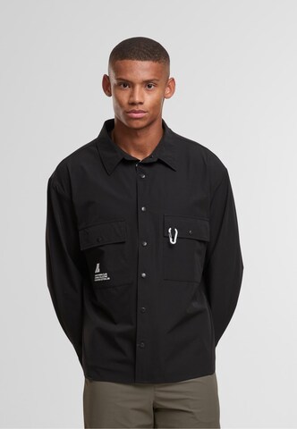 Another Cotton Lab Regular Fit Hemd in Schwarz: Vorderseite