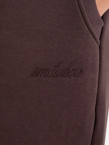 Smilodox Loosefit Broek in Bruin