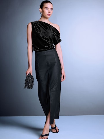 Next Top in Zwart