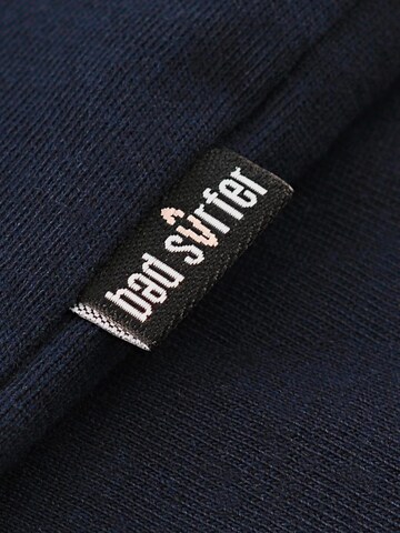 T-Shirt Bad Surfer en mélange de couleurs