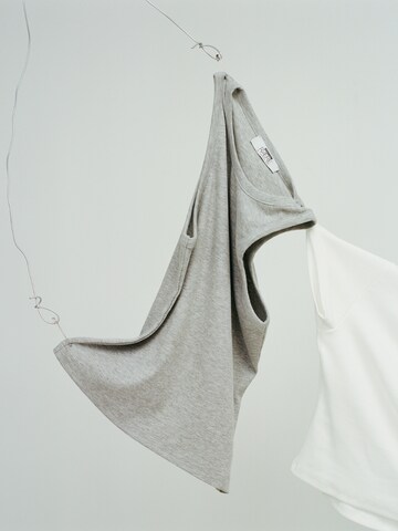 Haut RÆRE by Lorena Rae en gris
