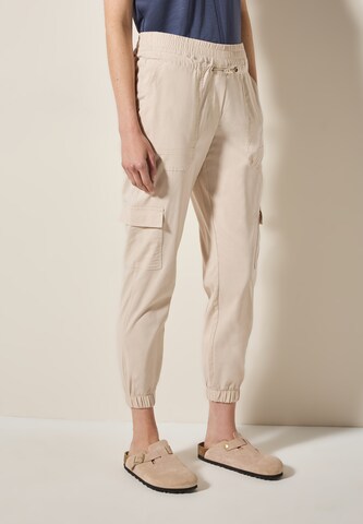 CECIL Tapered Cargo Pants in Beige: front