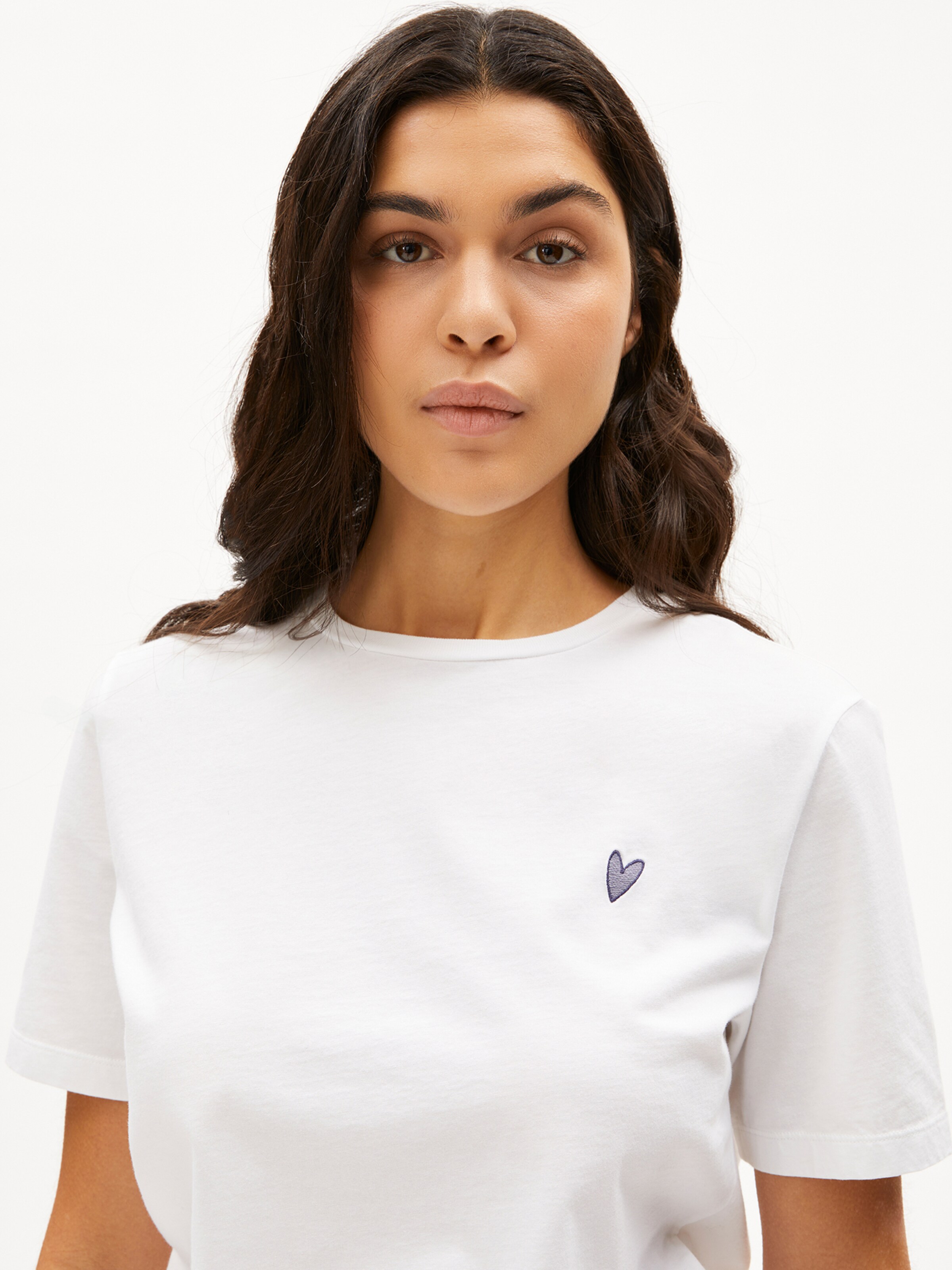 Maglietta di ARMEDANGELS in bianco