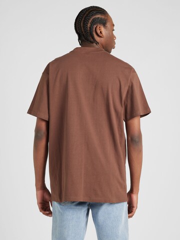 ELLESSE T-shirt 'Vought' i brun