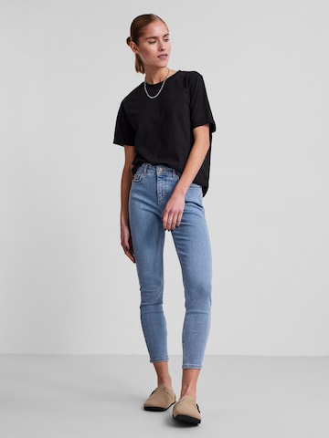 PIECES Skinny Jeans 'Delly' i blå