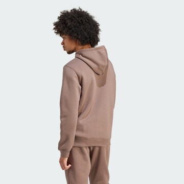 Sweat-shirt 'Trefoil Essentials' ADIDAS ORIGINALS en marron