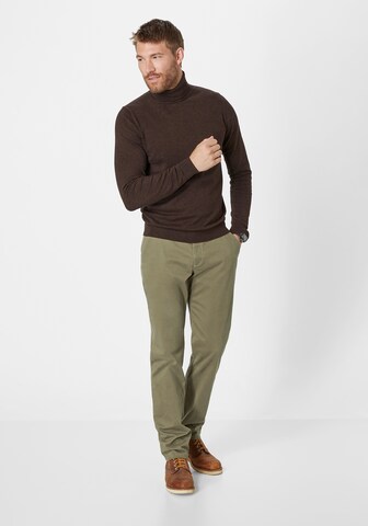 REDPOINT Regular Chino Pants in Green