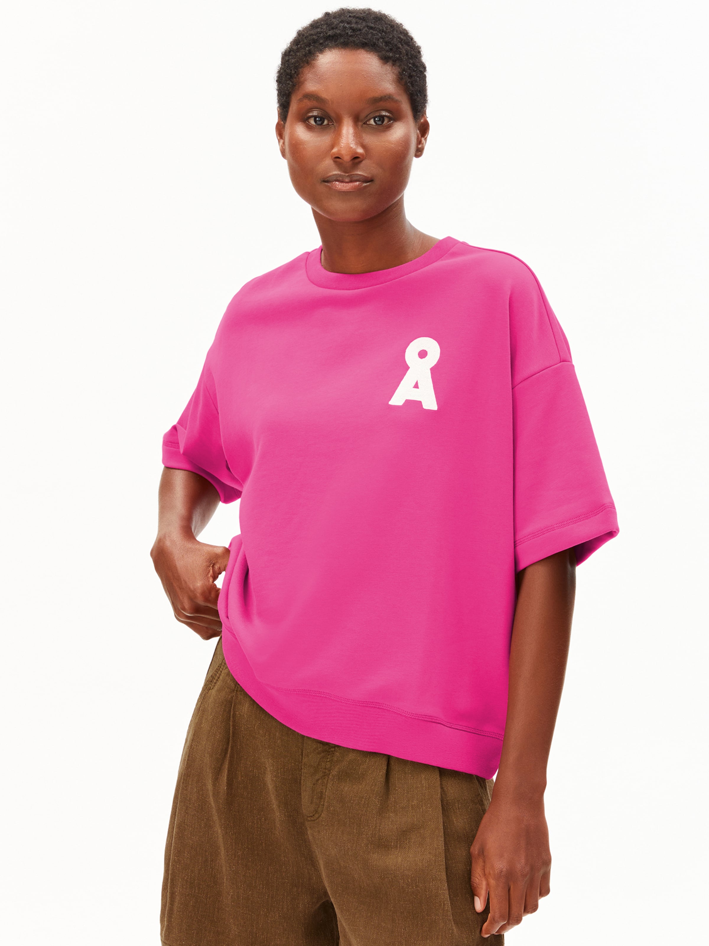 Sweat-shirt ARMEDANGELS en rose : devant