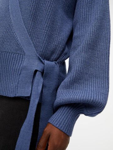 Geacă tricotată 'MALENA' de la OBJECT pe albastru